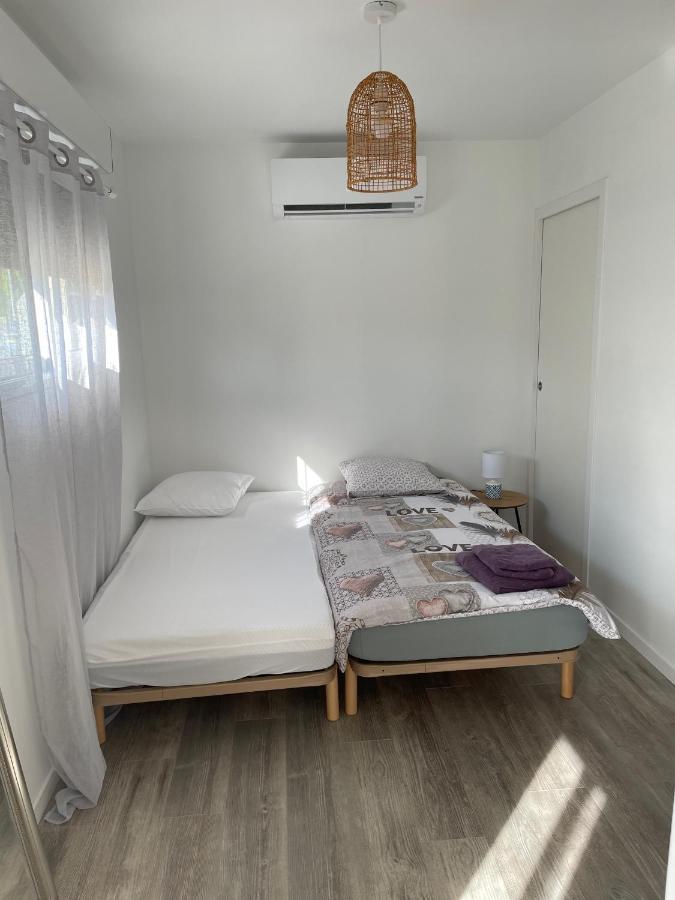 Maison Fleurs De Lys, Climatisee, Wifi Et Parking Privee Gratuit, Lave-Linge, Vernon Giverny Экстерьер фото